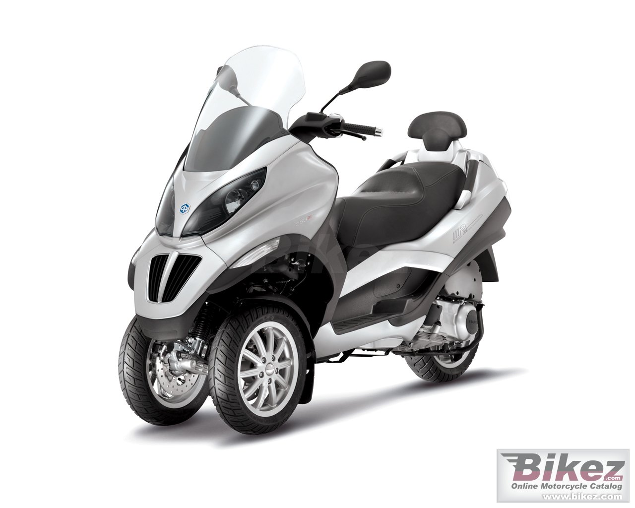 Big Piaggio mp3 250 picture and wallpaper from Bikez.com